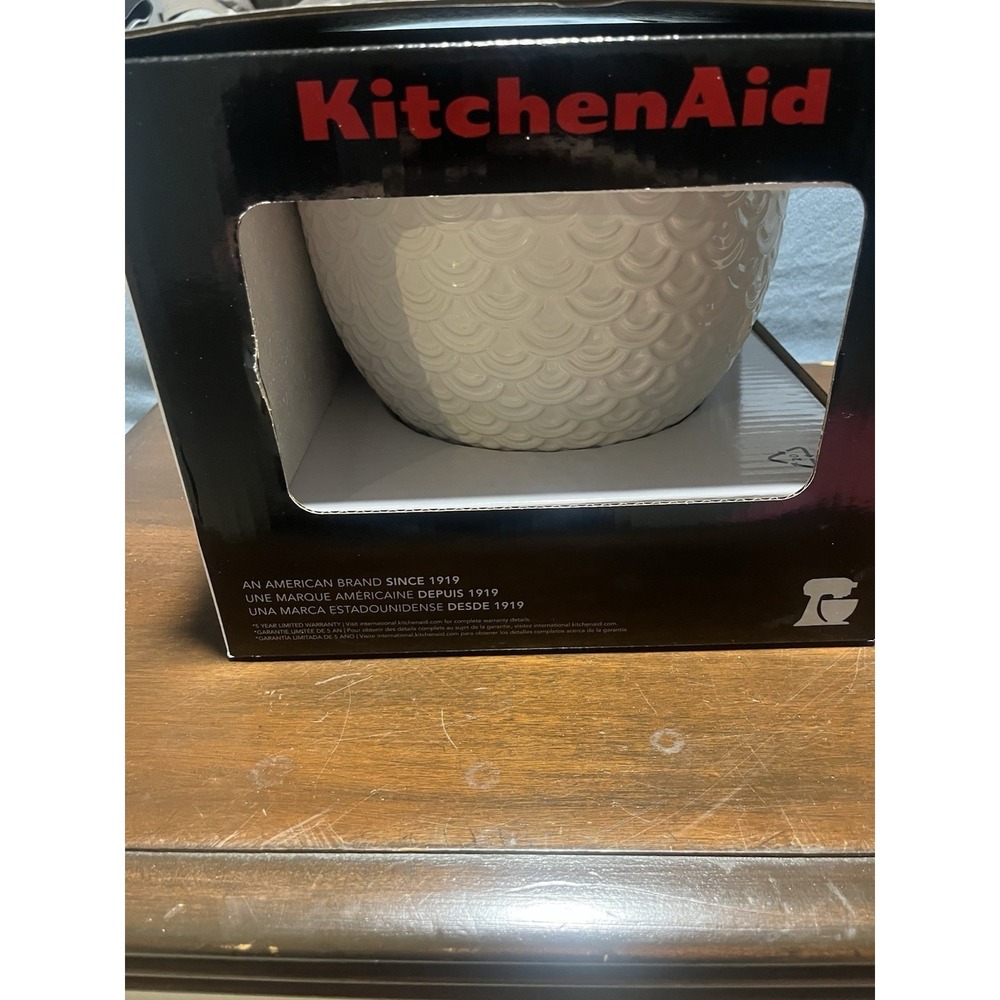 KitchenAid 5-Quart Mermaid Lace Ceramic Bowl, White, KSM2CB5TWM‎ - Picture 2 of 7